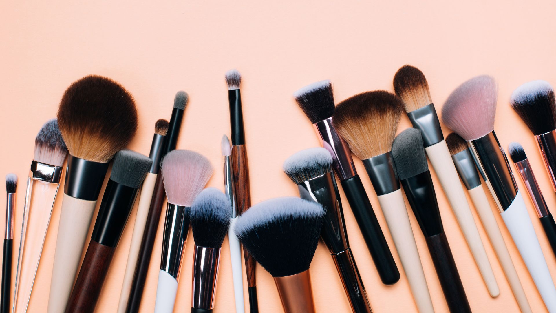 How to Clean Your Makeup Brushes